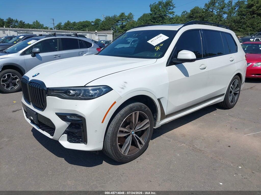 5UXCW2C00M9F62244 2021 BMW X7 photo no. 2