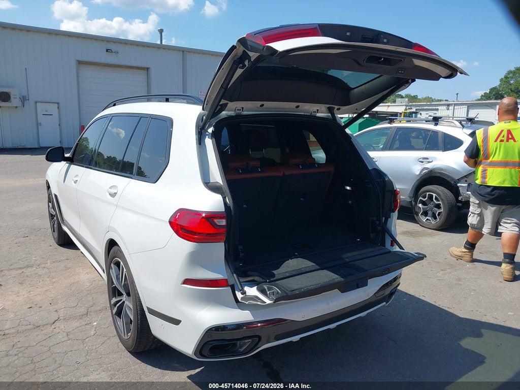 5UXCW2C00M9F62244 2021 BMW X7 photo no. 3