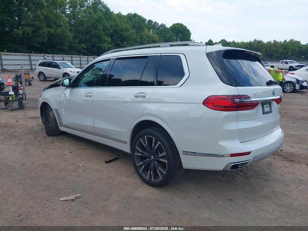 5UXCW2C09M9E40756 2021 BMW X7 photo no. 3