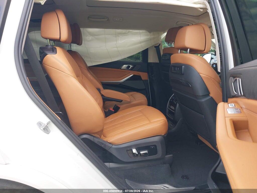 5UXCW2C09M9E40756 2021 BMW X7 photo no. 8