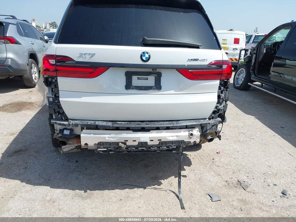 5UXCW2C04M9H78517 2021 BMW X7 photo no. 6