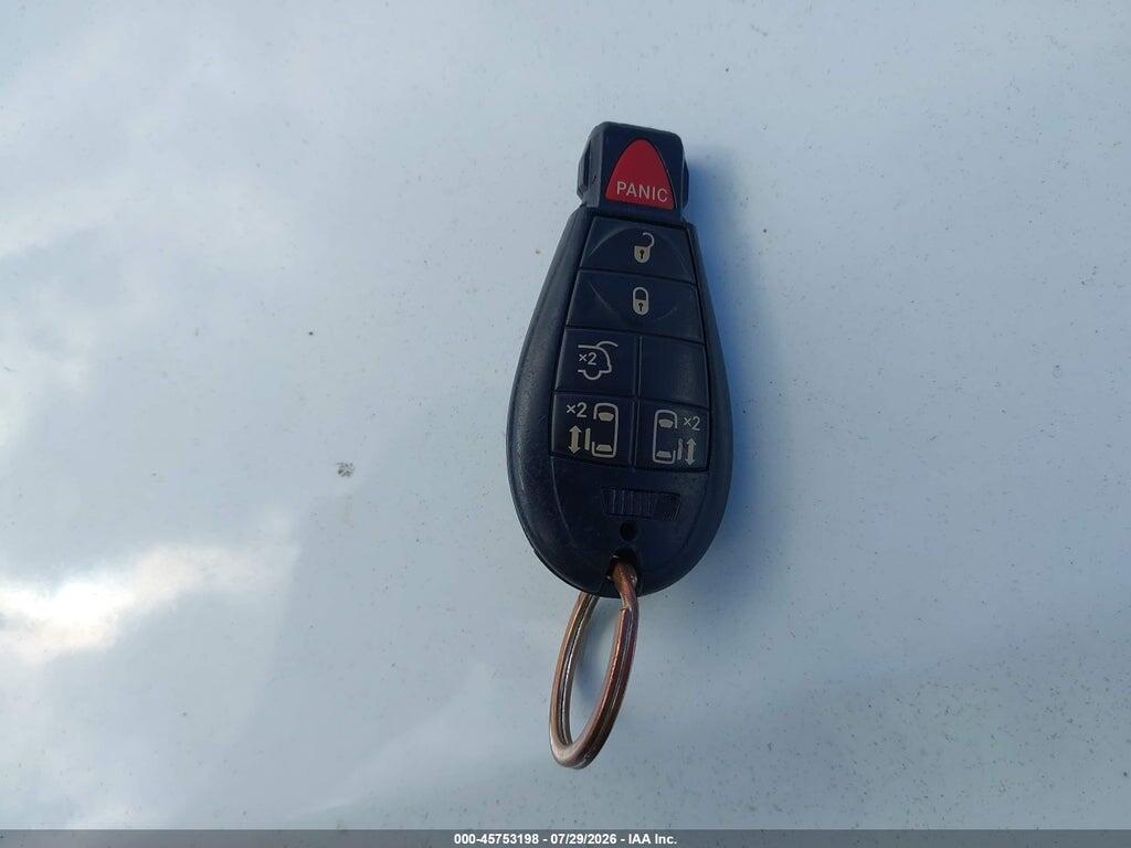 2C4RC1BG7ER211627 2014 CHRYSLER TOWN & COUNTRY photo no. 11