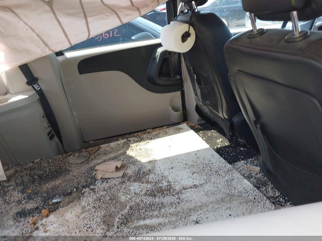 2C4RC1BG3ER394802 2014 CHRYSLER TOWN & COUNTRY photo no. 8