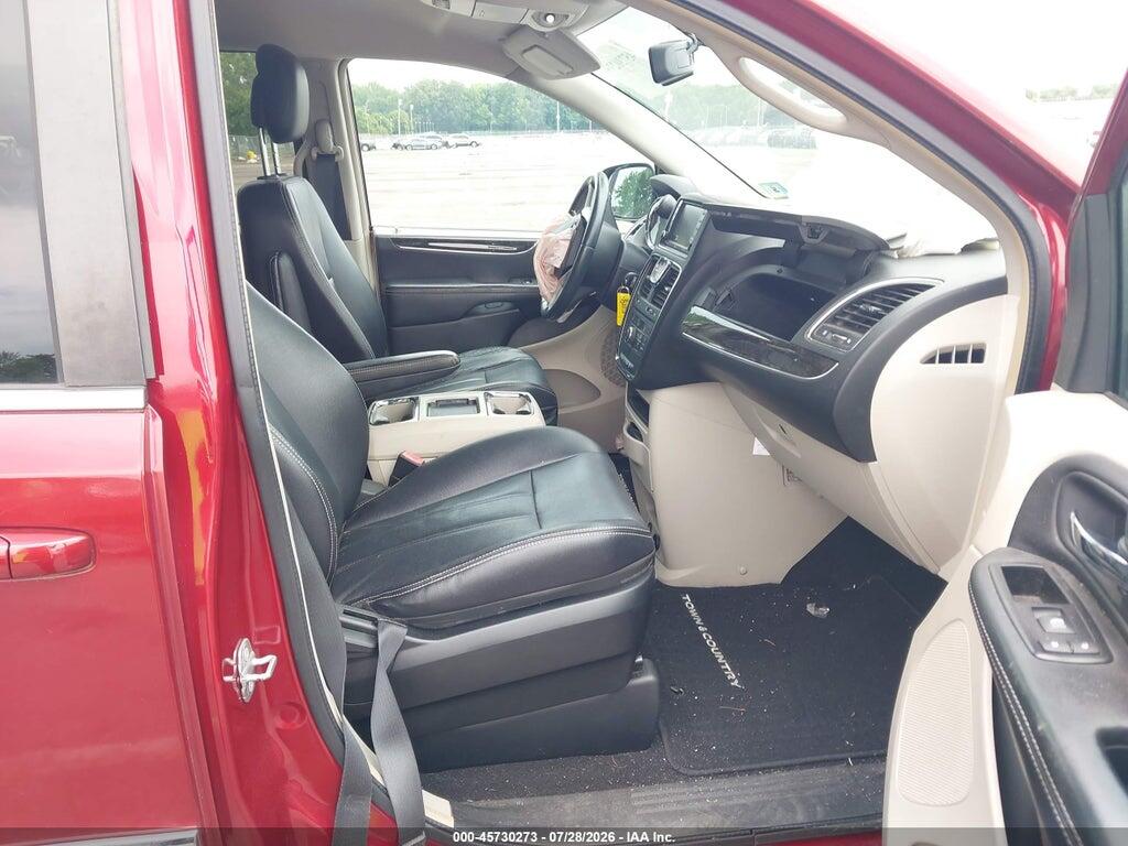 2C4RC1BG2ER359300 2014 CHRYSLER TOWN & COUNTRY photo no. 5