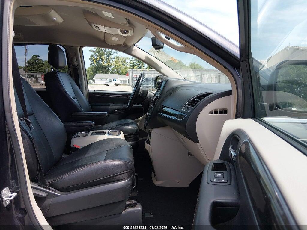 2C4RC1BG2ER247953 2014 CHRYSLER TOWN & COUNTRY photo no. 5