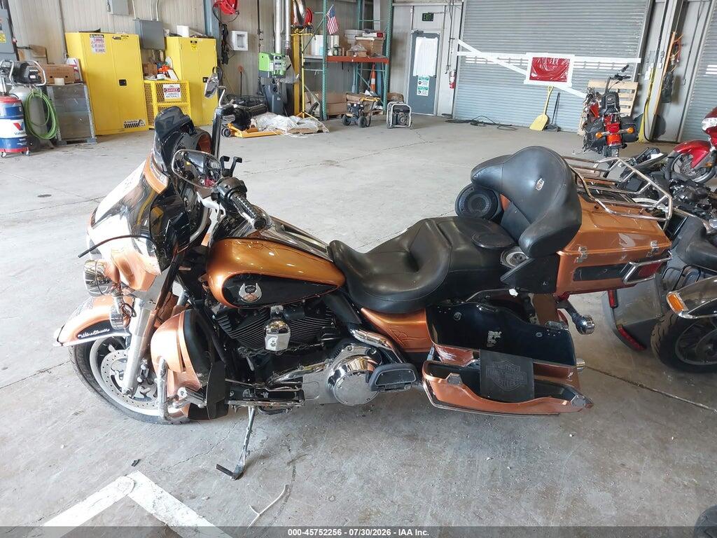 1HD1FC4448Y646249 2008 HARLEY-DAVIDSON FLHTCUI photo no. 12
