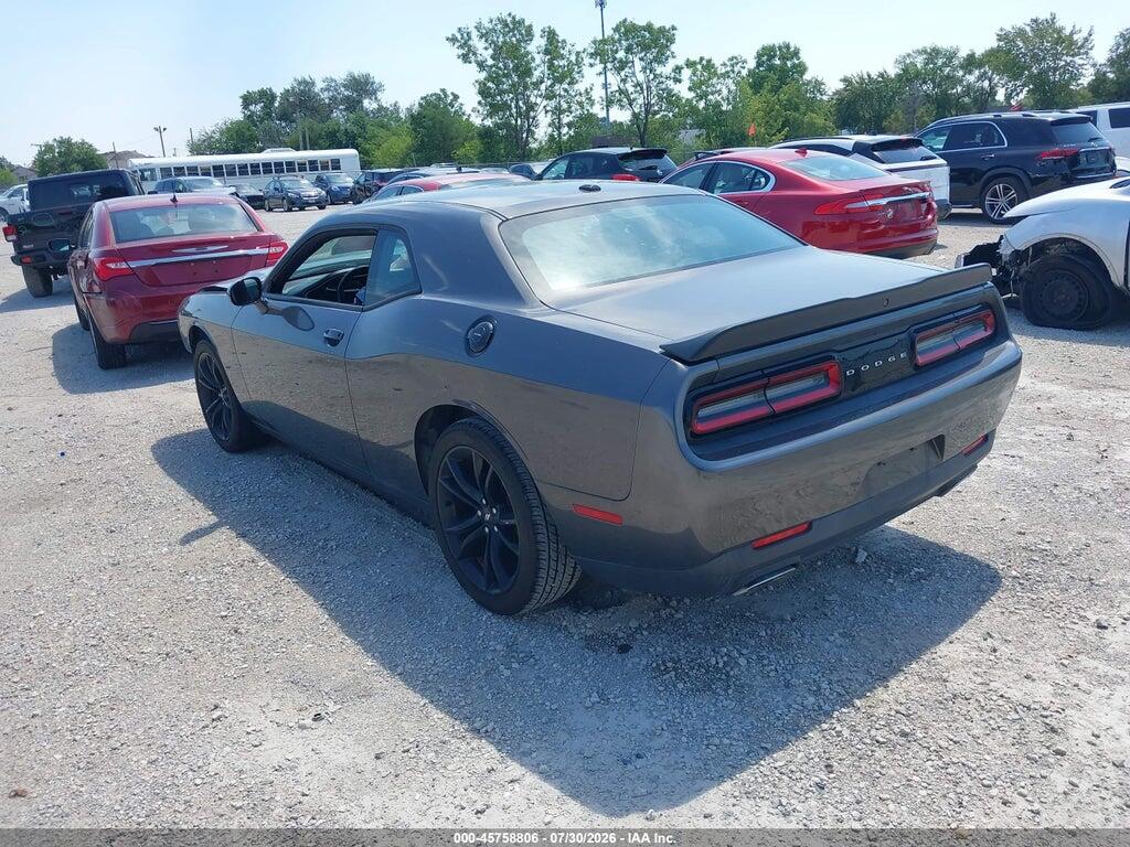 2C3CDZAG9JH297045 2018 DODGE CHALLENGER photo no. 3