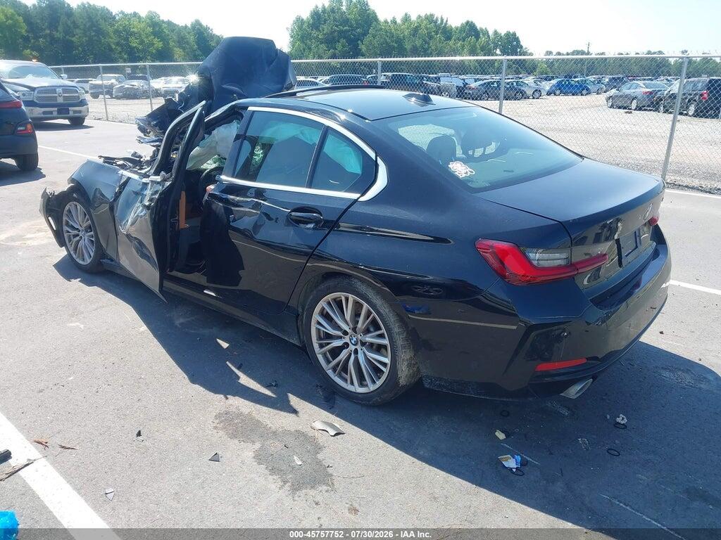 3MW69FF01R8E02068 2024 BMW 330I photo no. 3