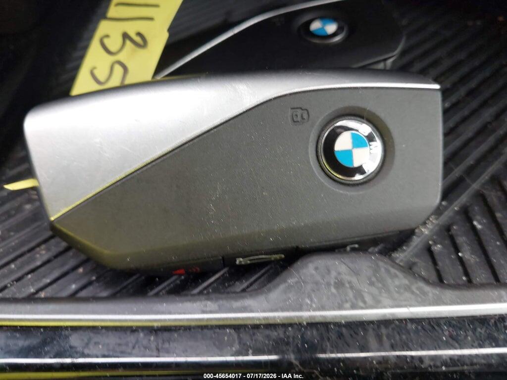 WBA63FJ02RCR15394 2024 BMW 540I photo no. 11