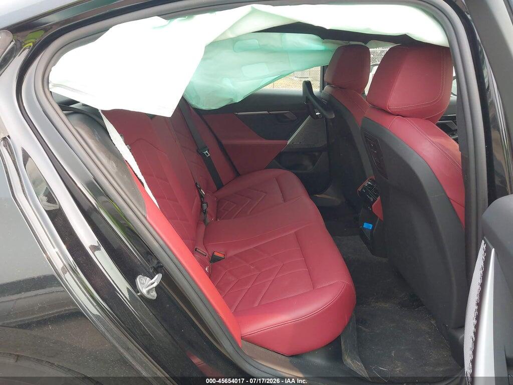WBA63FJ02RCR15394 2024 BMW 540I photo no. 8