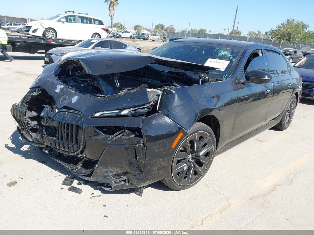 WBA23EH09RCT04485 2024 BMW 740I photo no. 2