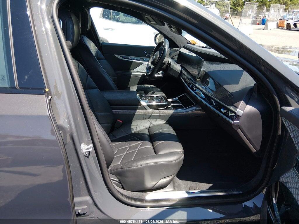 WBA33EJ09RCS90280 2024 BMW 760I photo no. 5