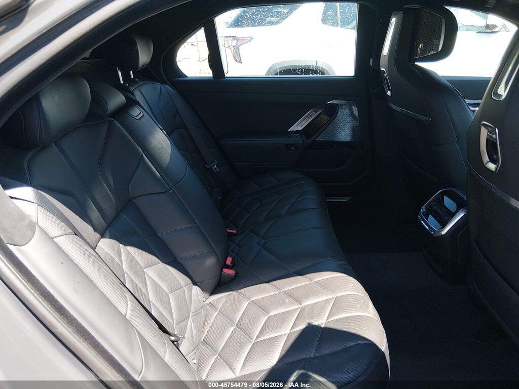 WBA33EJ09RCS90280 2024 BMW 760I photo no. 8