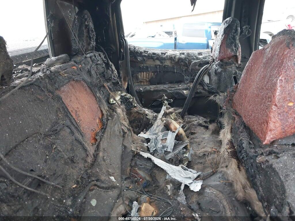 1GCGTEEN9N1121392 2022 CHEVROLET COLORADO photo no. 8