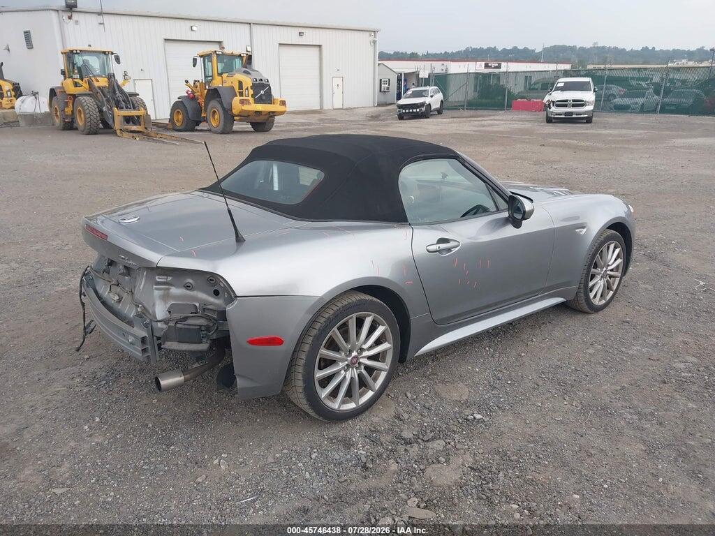 JC1NFAEK1H0107054 2017 FIAT 124 SPIDER photo no. 4