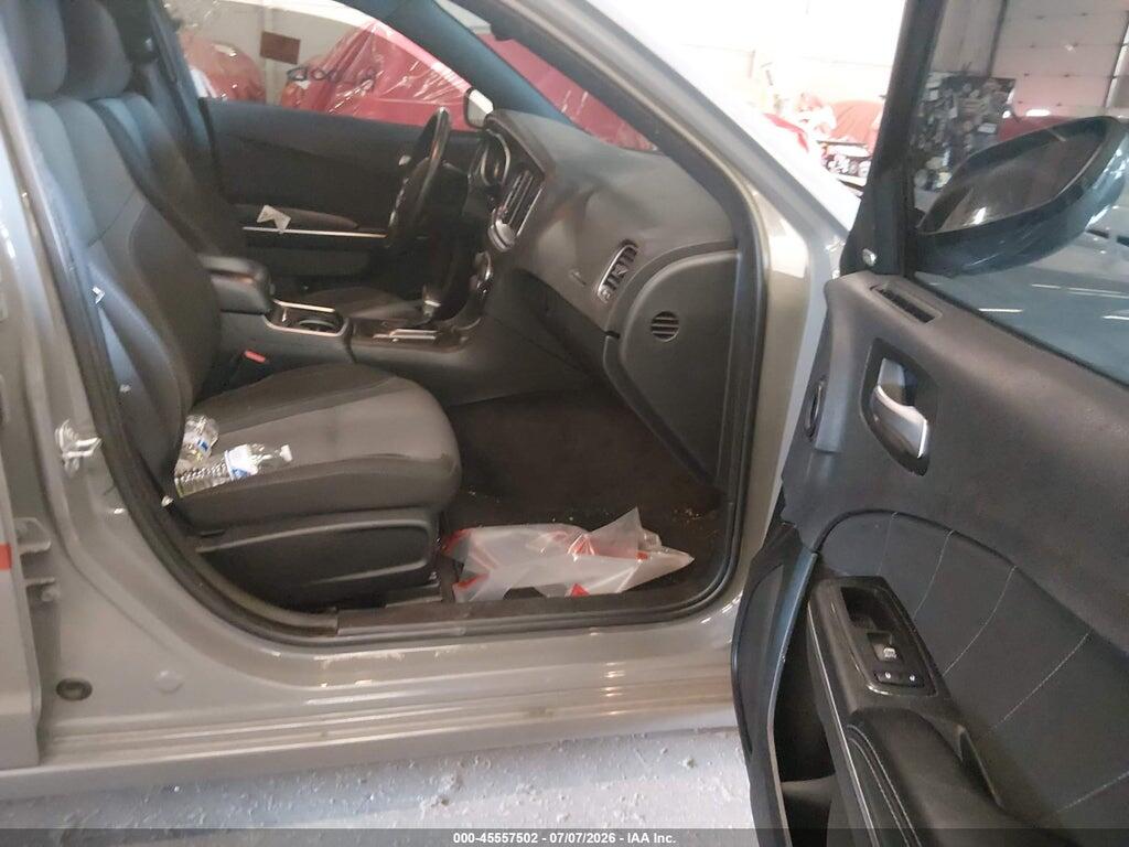 2C3CDXHG3JH125877 2018 DODGE CHARGER photo no. 5