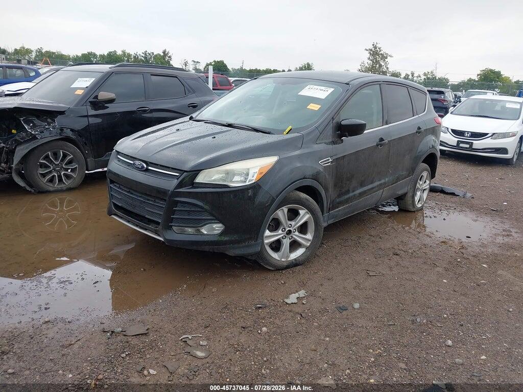 1FMCU0GX8DUC84282 2013 FORD ESCAPE photo no. 2