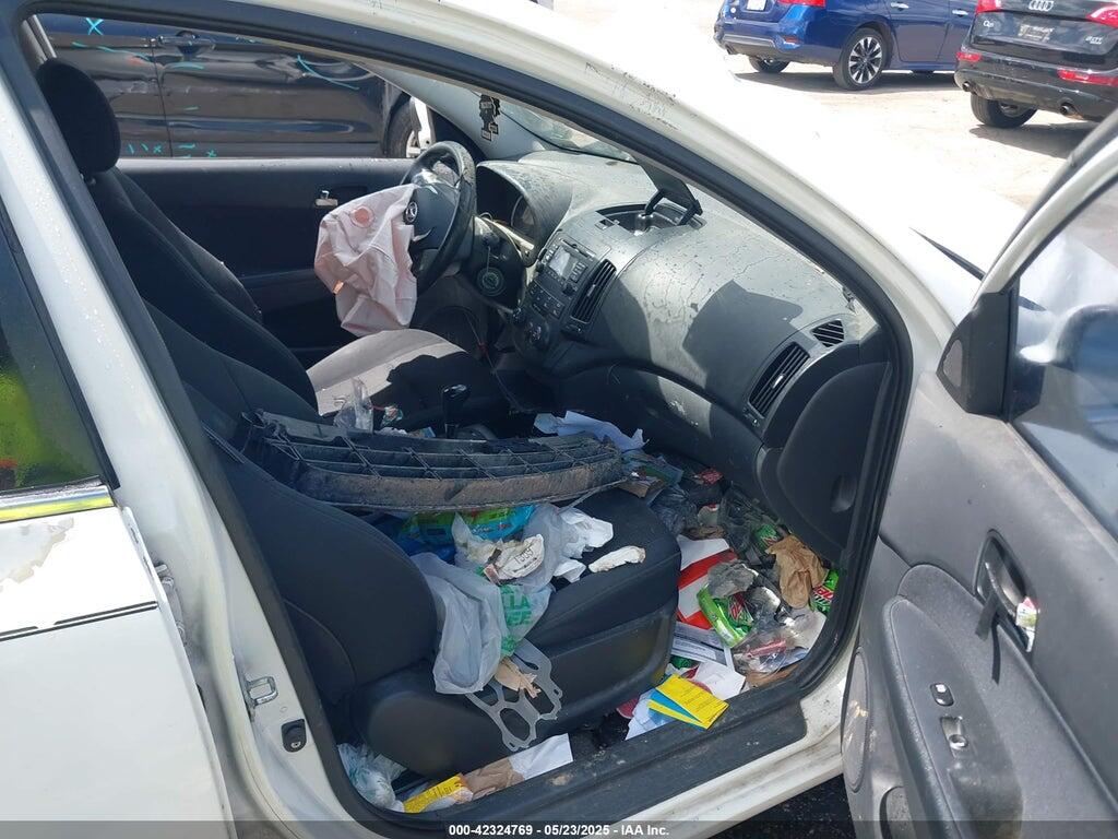 KMHDC8AE3AU052990 2010 HYUNDAI ELANTRA TOURING photo no. 5