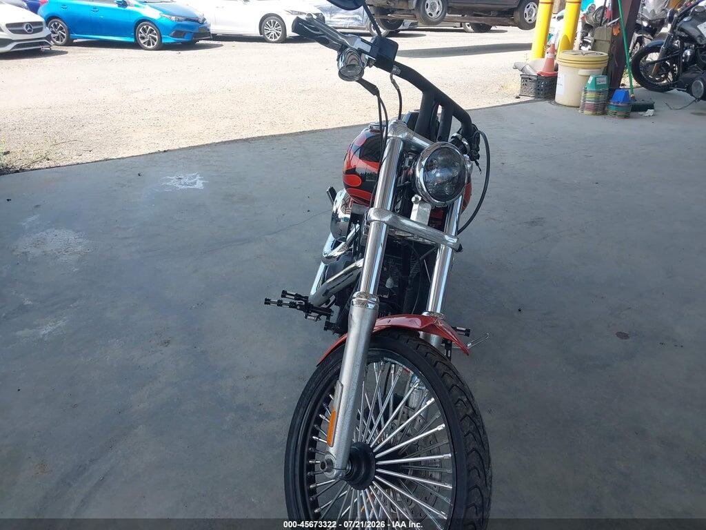 1HD1GP412BC325325 2011 HARLEY-DAVIDSON FXDWG photo no. 5