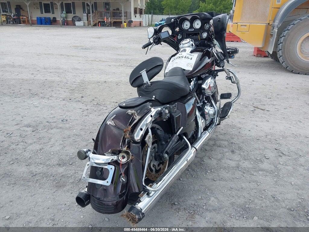 1HD1KBM15BB669660 2011 HARLEY-DAVIDSON FLHX photo no. 4