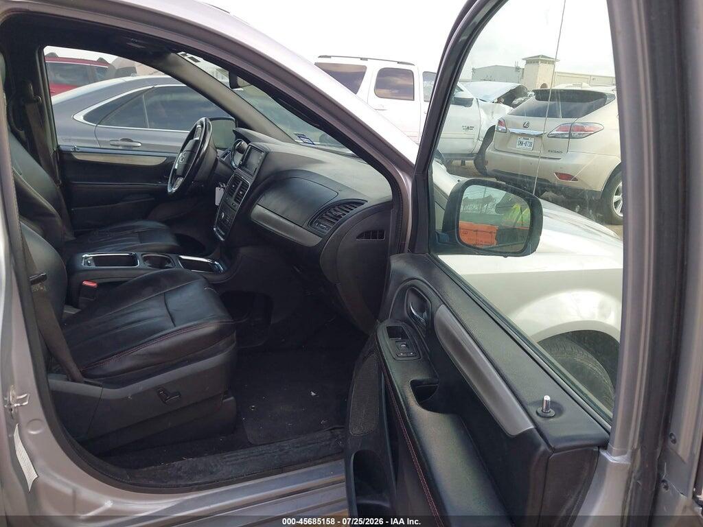 2C4RDGEG9JR196246 2018 DODGE GRAND CARAVAN photo no. 5
