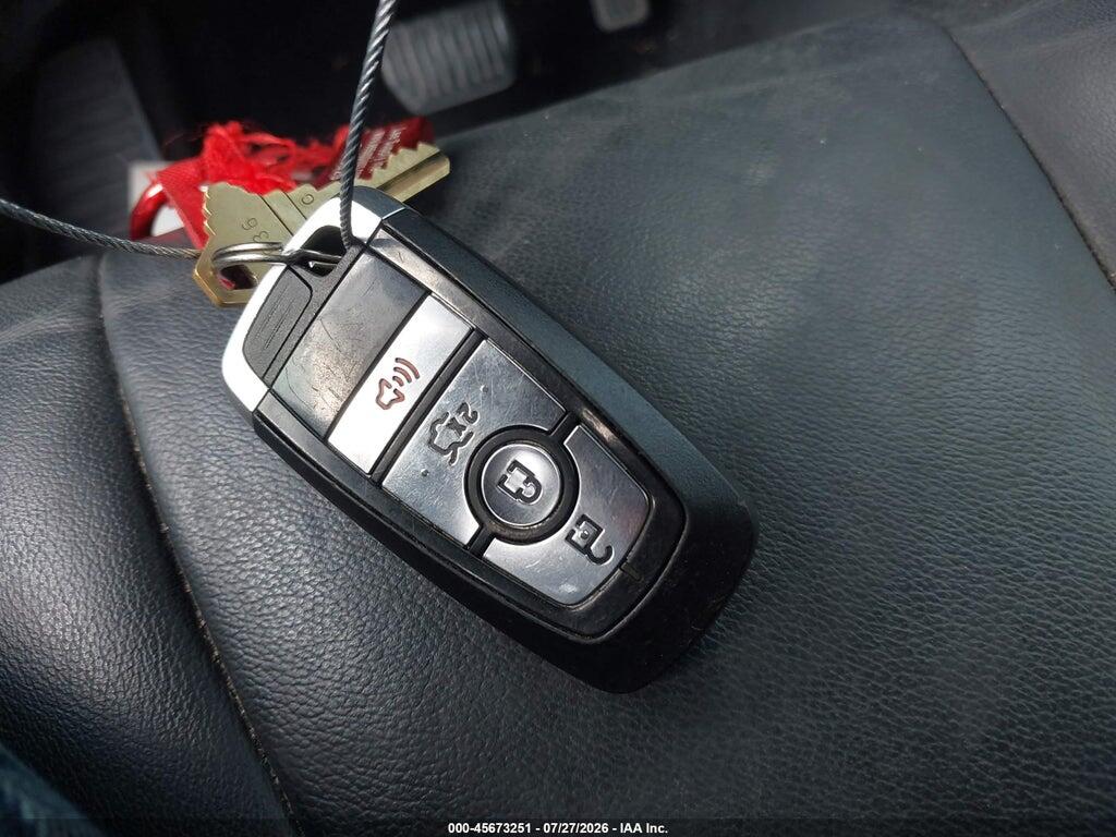 2FMPK3K9XHBB28757 2017 FORD EDGE photo no. 10