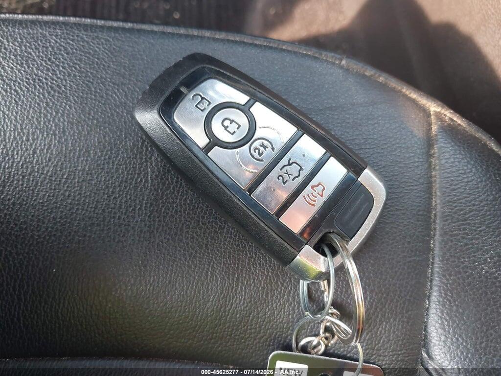 2FMPK4J91HBC13493 2017 FORD EDGE photo no. 11