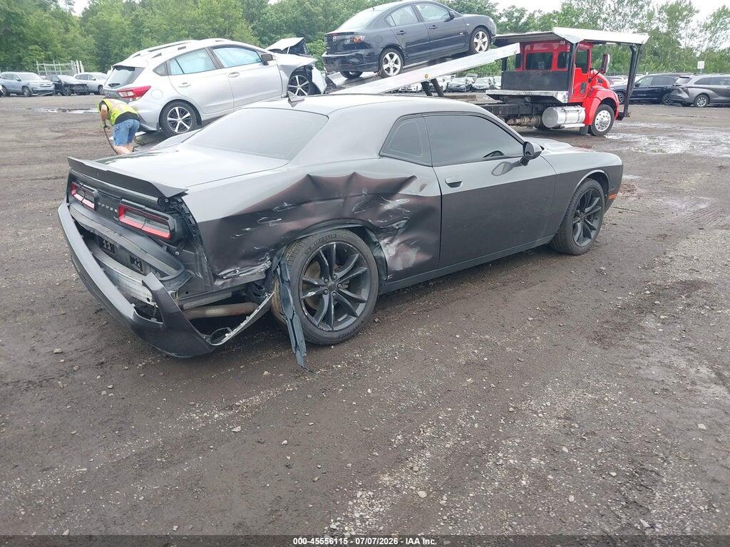 2C3CDZAG7GH275411 2016 DODGE CHALLENGER photo no. 4