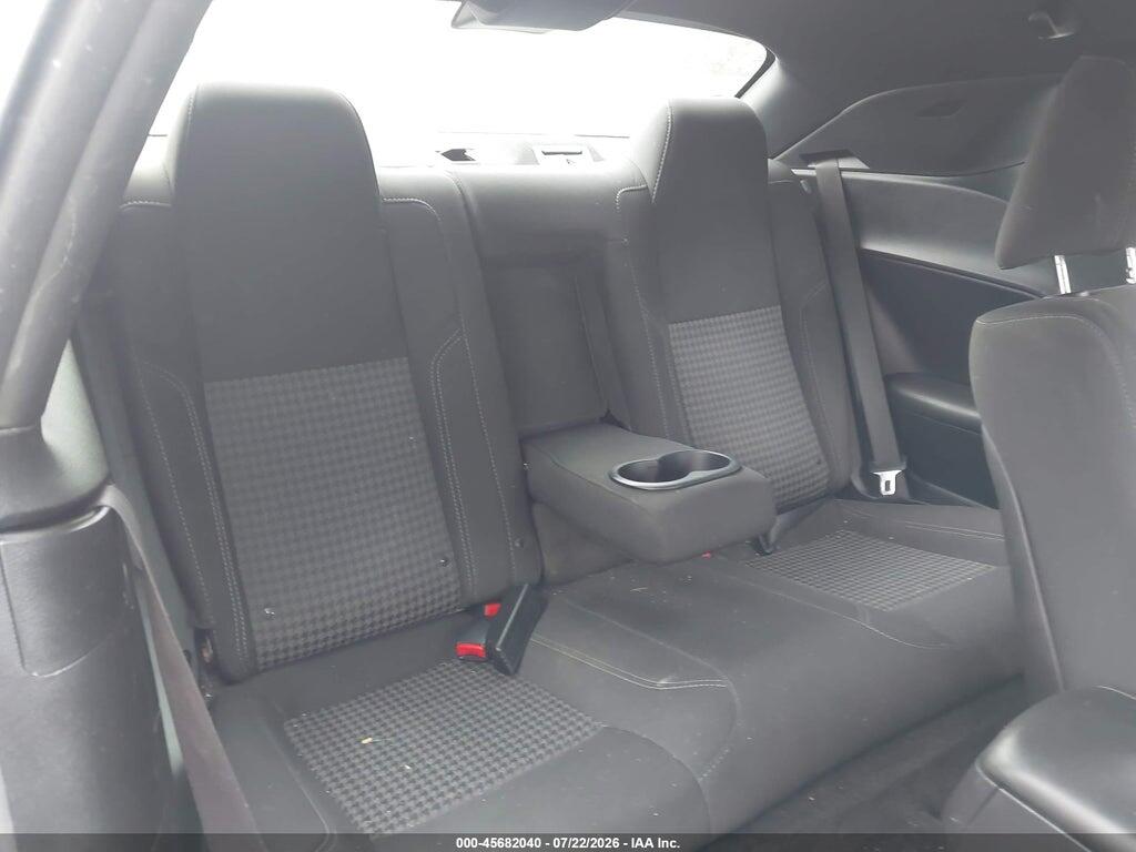 2C3CDZAG3GH300109 2016 DODGE CHALLENGER photo no. 8