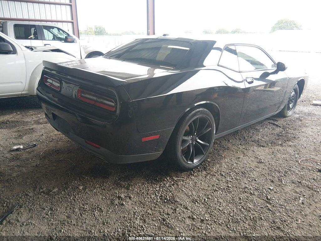 2C3CDZAG1GH245482 2016 DODGE CHALLENGER photo no. 4
