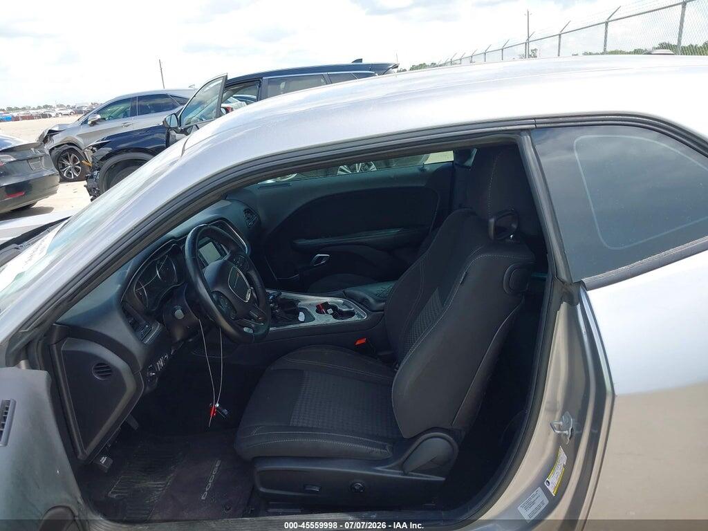 2C3CDZAG6GH240231 2016 DODGE CHALLENGER photo no. 8