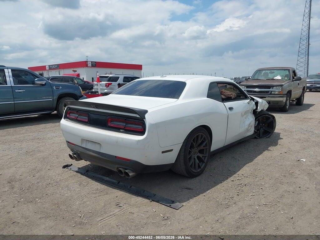 2C3CDZDJ7GH235868 2016 DODGE CHALLENGER photo no. 4