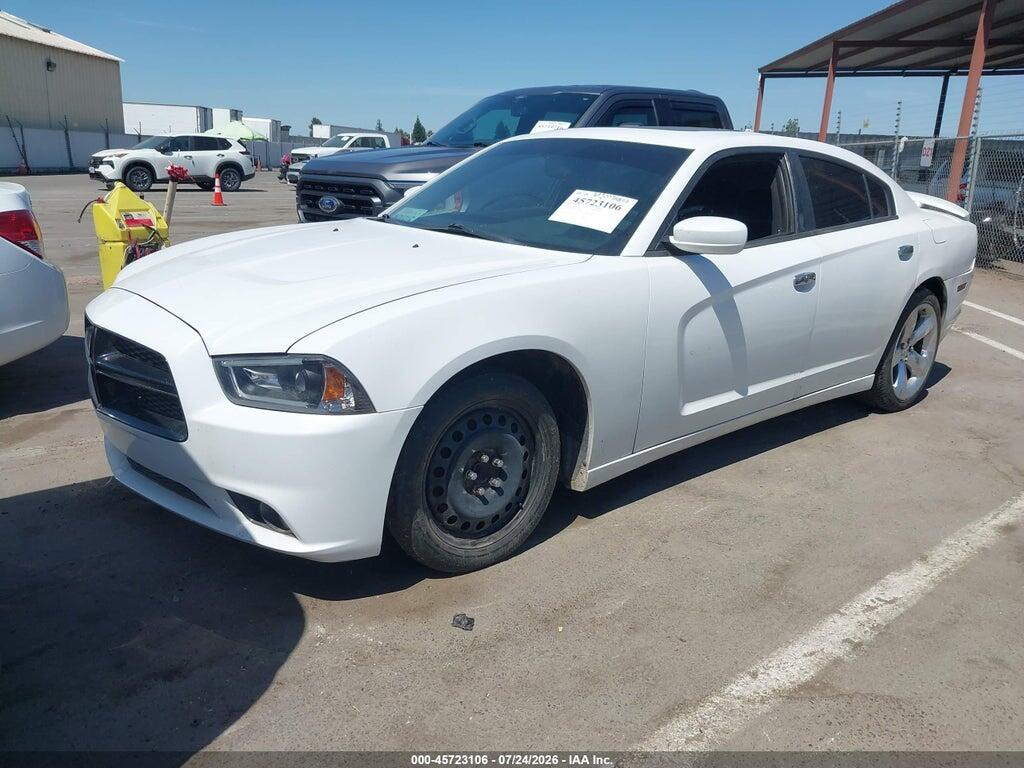 2C3CDXCT8EH138182 2014 DODGE CHARGER photo no. 2