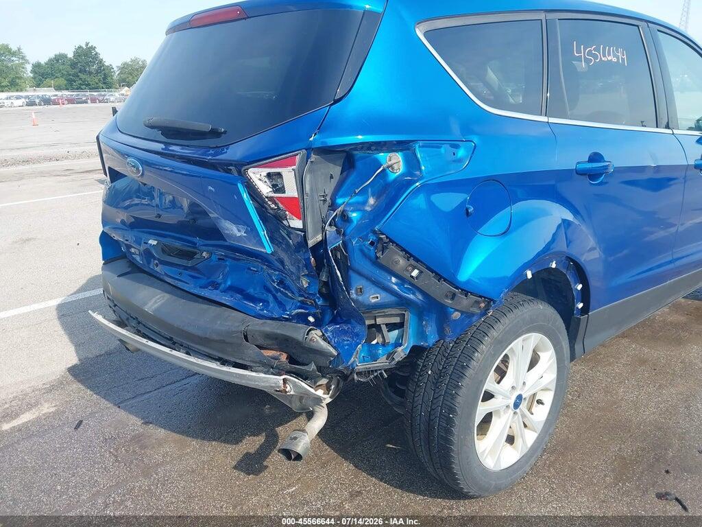 1FMCU0GD2HUD74636 2017 FORD ESCAPE photo no. 6