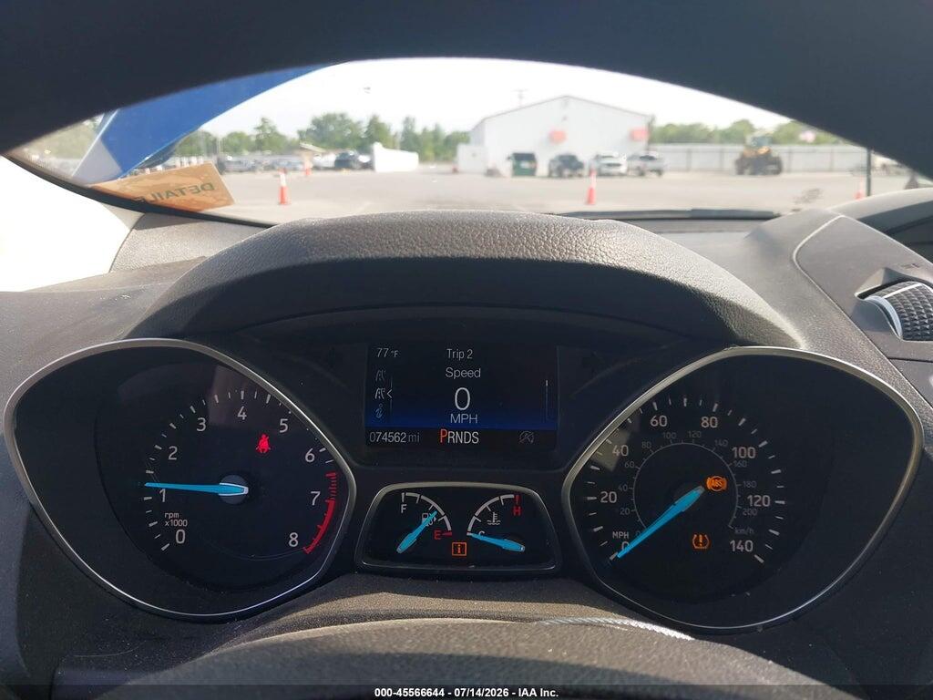 1FMCU0GD2HUD74636 2017 FORD ESCAPE photo no. 7