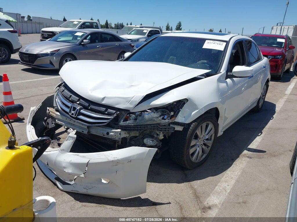 1HGCP3F83BA029613 2011 HONDA ACCORD photo no. 2