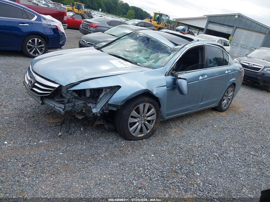 1HGCP2F83BA120729 2011 HONDA ACCORD photo no. 2