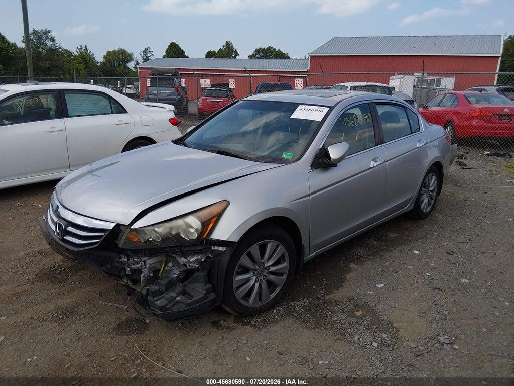 1HGCP3F82BA010633 2011 HONDA ACCORD photo no. 2