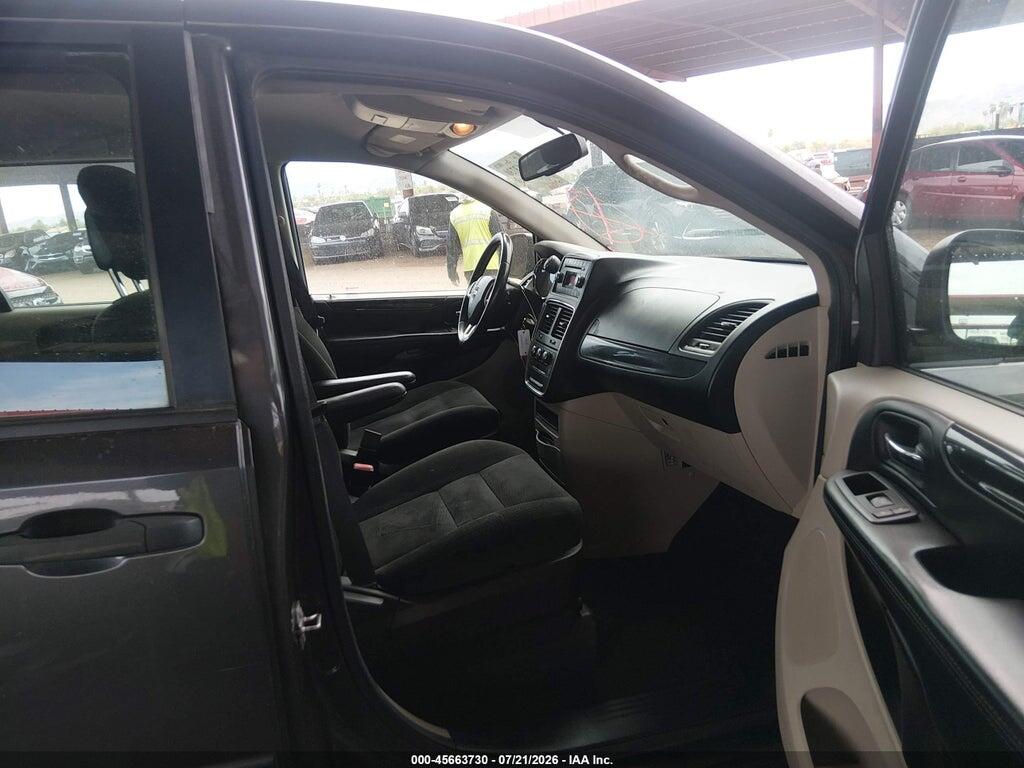 2C4RDGBG8GR124242 2016 DODGE GRAND CARAVAN photo no. 5
