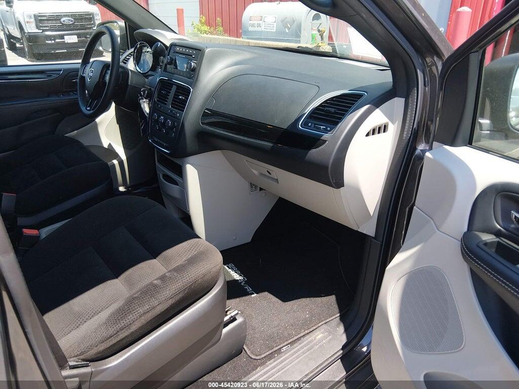 2C4RDGBG4GR349791 2016 DODGE GRAND CARAVAN photo no. 5