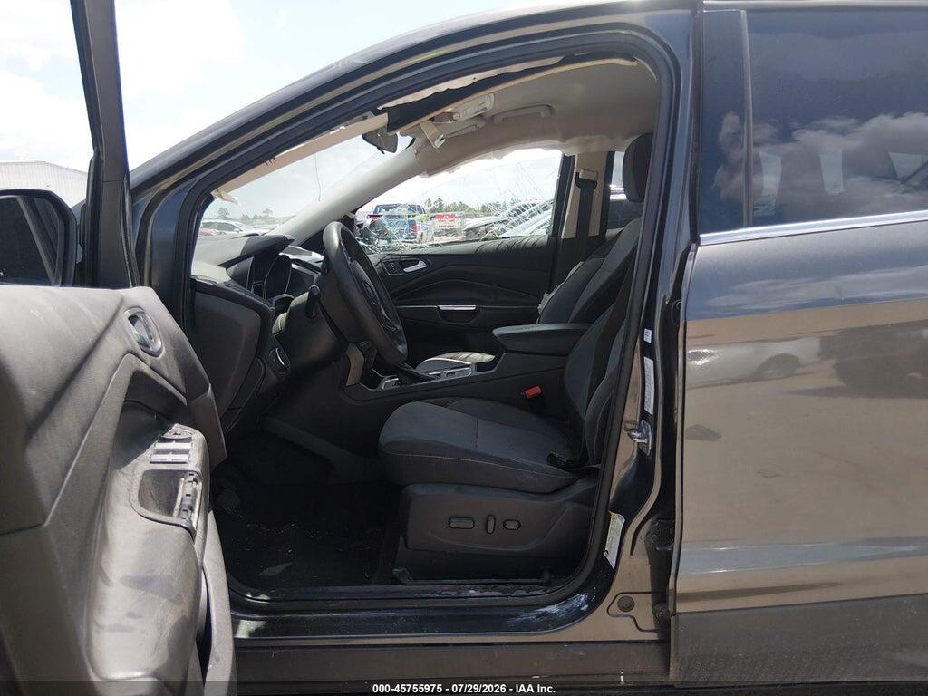 1FMCU0GD0HUF06860 2017 FORD ESCAPE photo no. 5