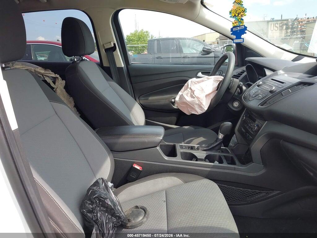 1FMCU0GD6HUD17890 2017 FORD ESCAPE photo no. 5
