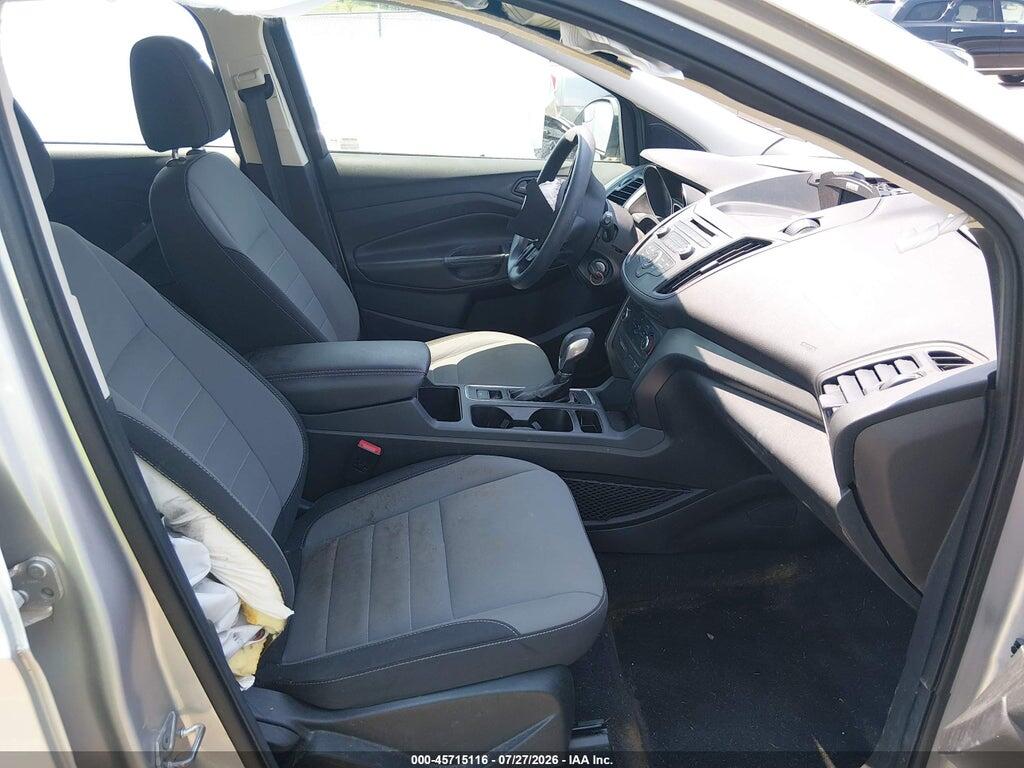 1FMCU0F70HUD81421 2017 FORD ESCAPE photo no. 5