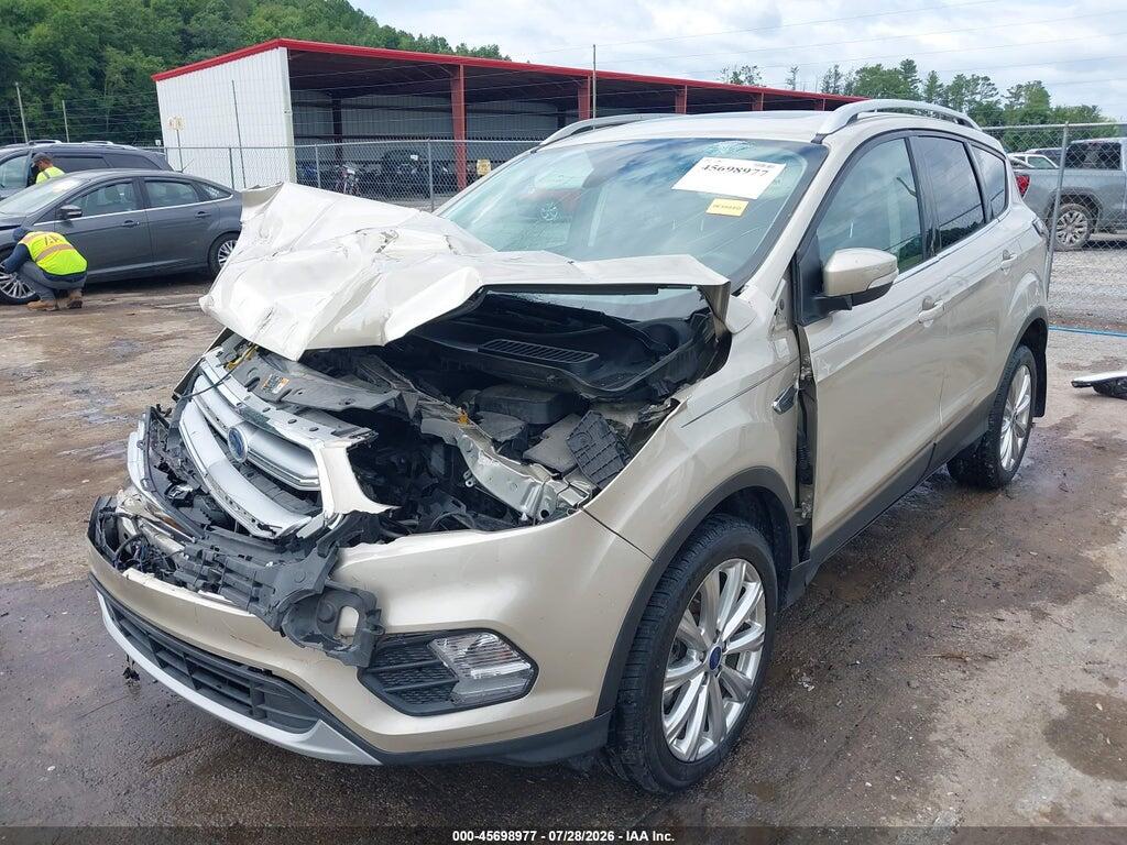 1FMCU9J90HUB13756 2017 FORD ESCAPE photo no. 2