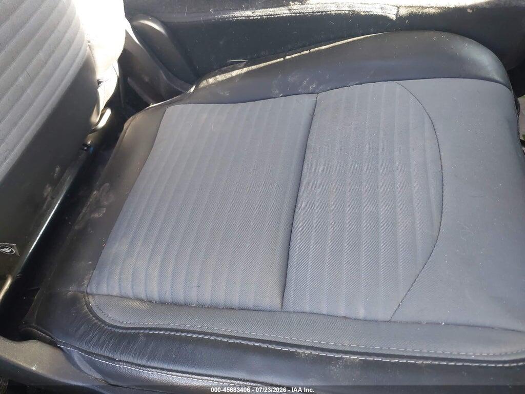 1FMCU0G91HUF10539 2017 FORD ESCAPE photo no. 8