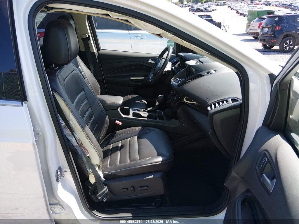 1FMCU0J98HUB40649 2017 FORD ESCAPE photo no. 5