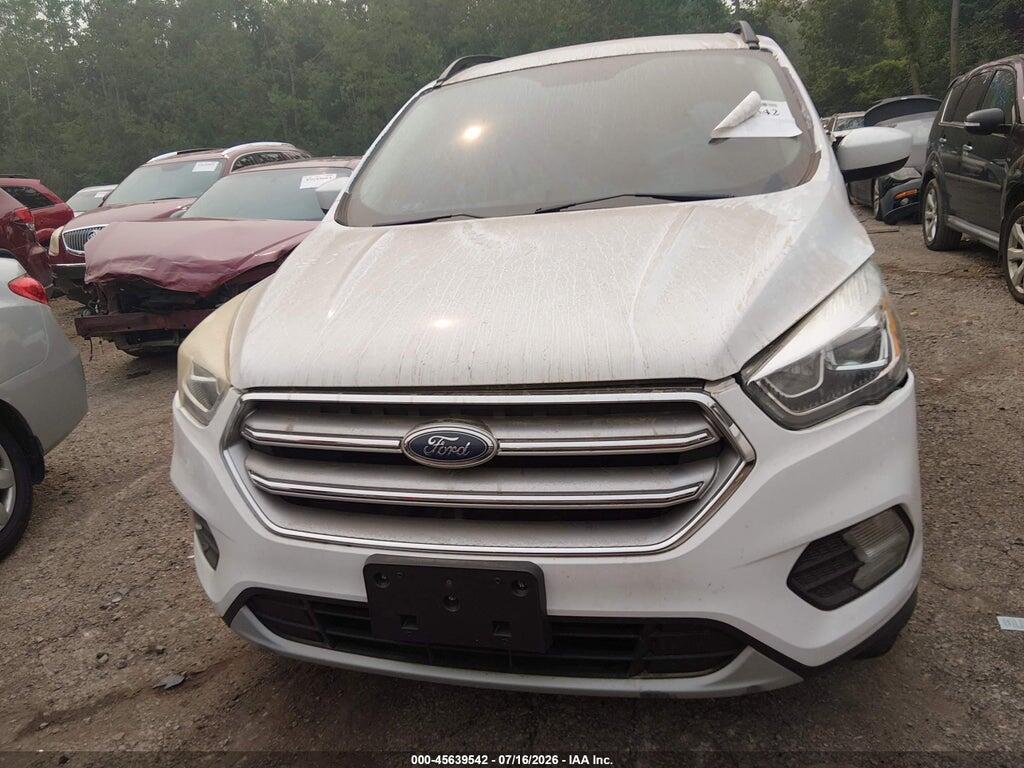 1FMCU0GD9HUF04430 2017 FORD ESCAPE photo no. 12