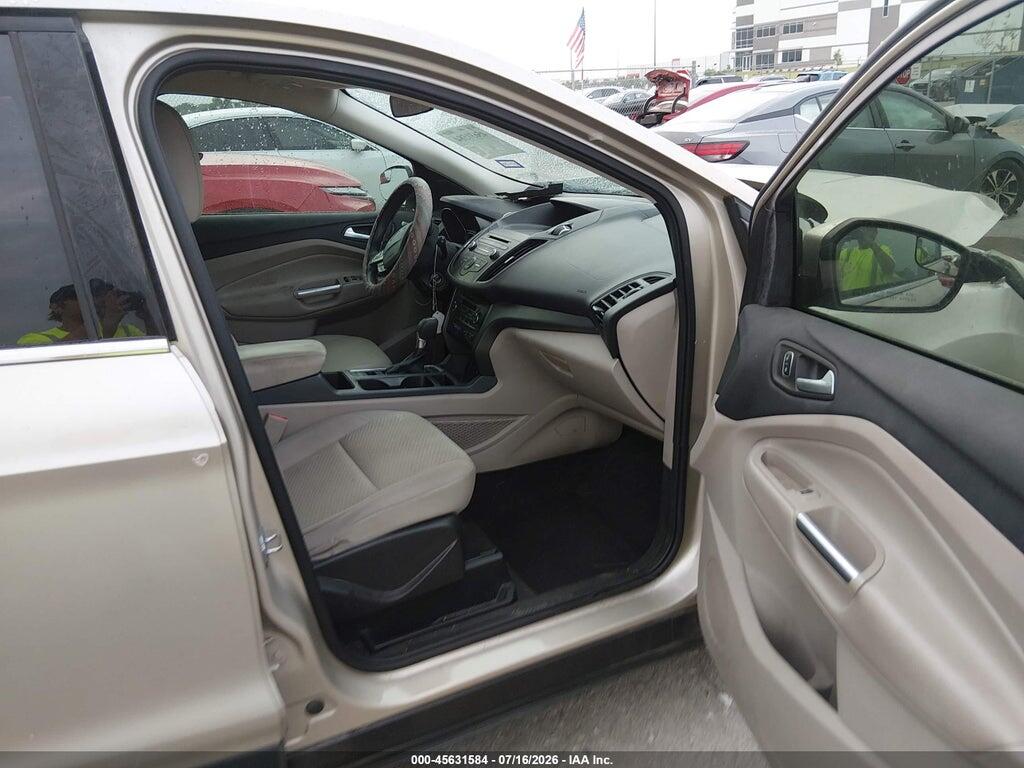 1FMCU0GD8HUC24742 2017 FORD ESCAPE photo no. 5