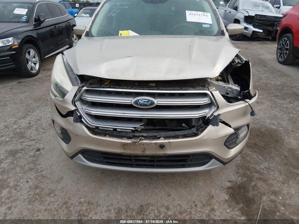 1FMCU0GD8HUC24742 2017 FORD ESCAPE photo no. 6
