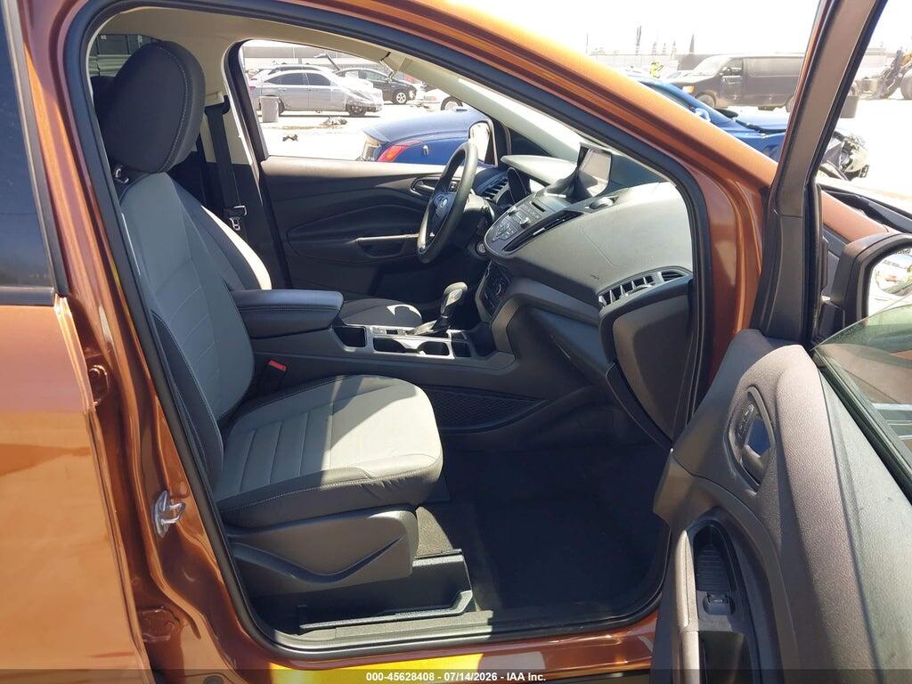 1FMCU0F71HUA48113 2017 FORD ESCAPE photo no. 5